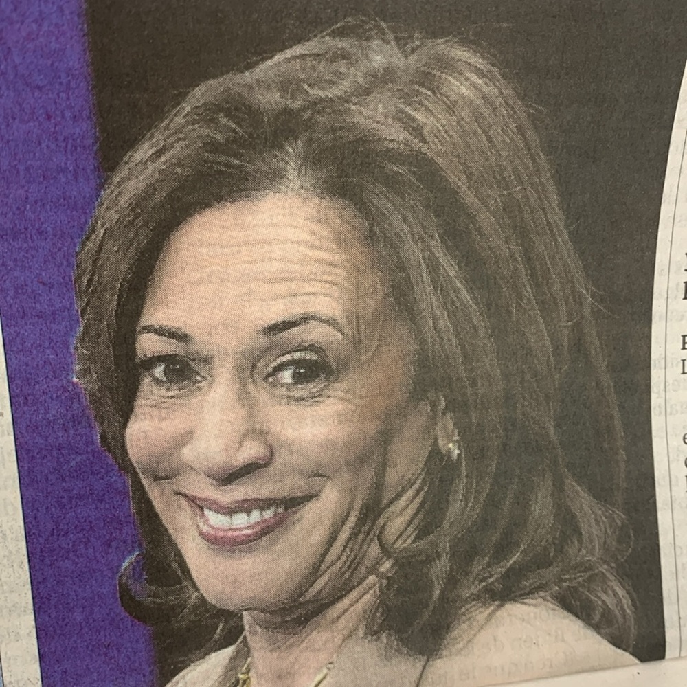 Election 2024 newspaper & magazine collectors items Kamala Harris & Trump fans - Picture 7 of 16